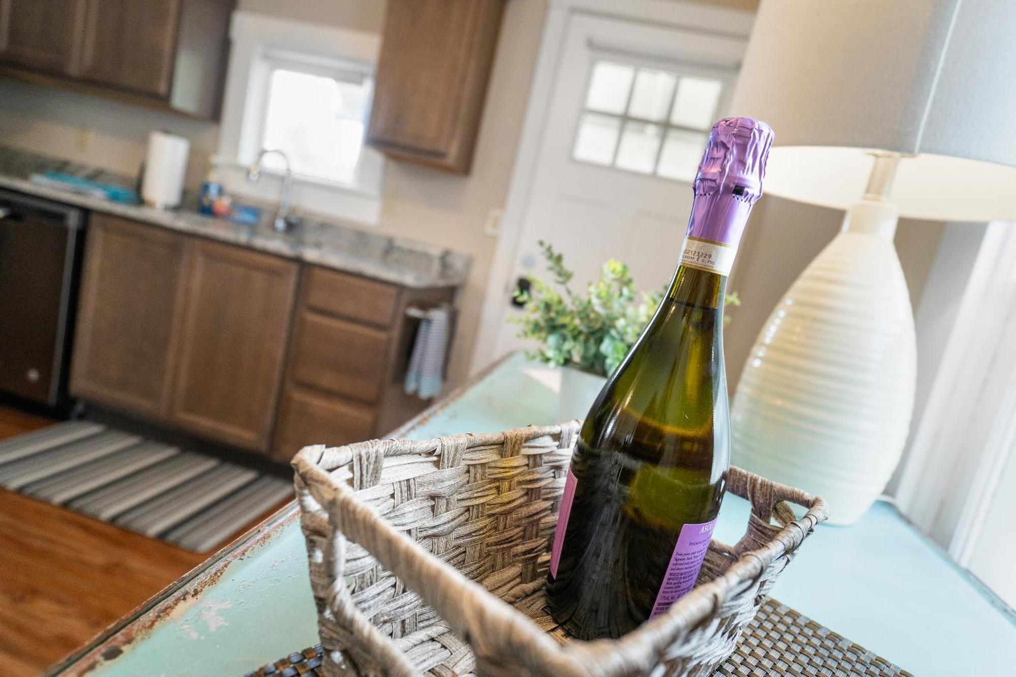 Pioneer Vacation Rentals - Pioneer North Suite Downtown Ashland Bagian luar foto